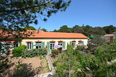 creation site internet Le-clos-des-Galéjades-le-phare par ingenieweb var